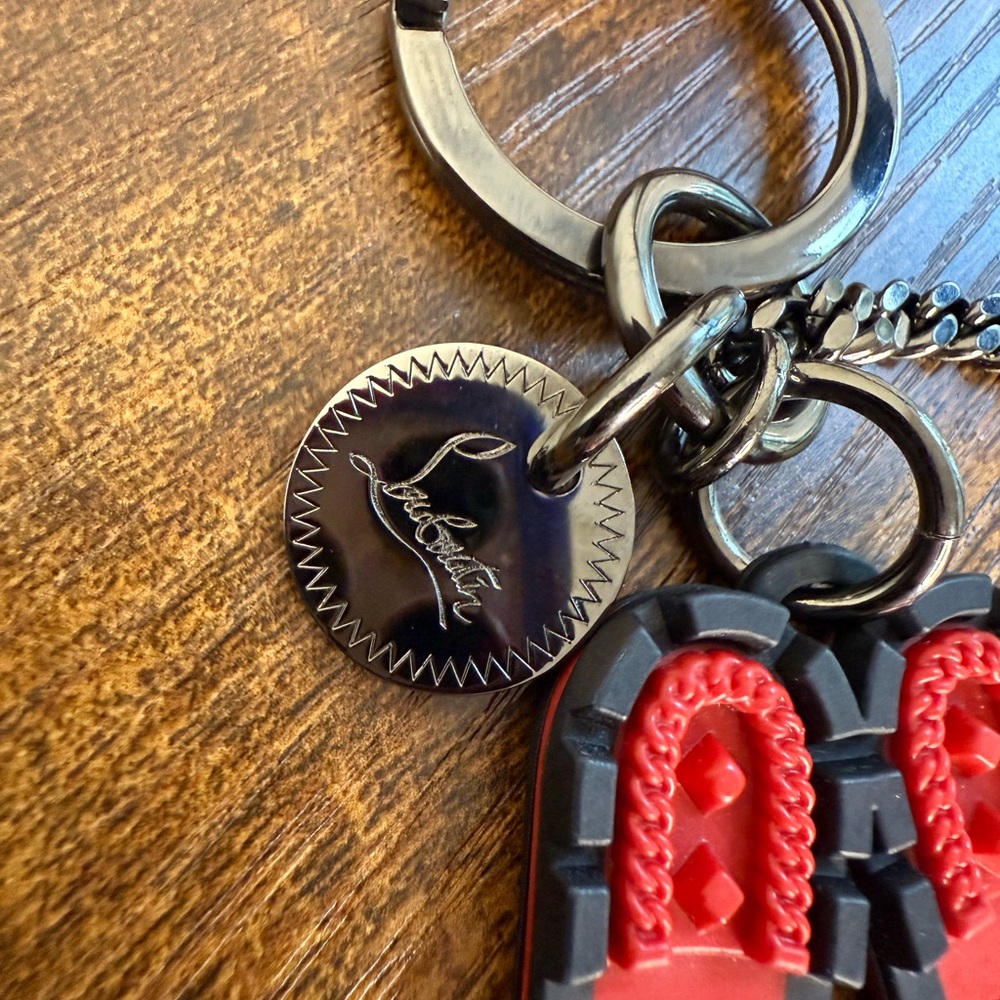 ✨SOLD✨Christian Louboutin Red Bottoms Keychain - Picture 4 of 6